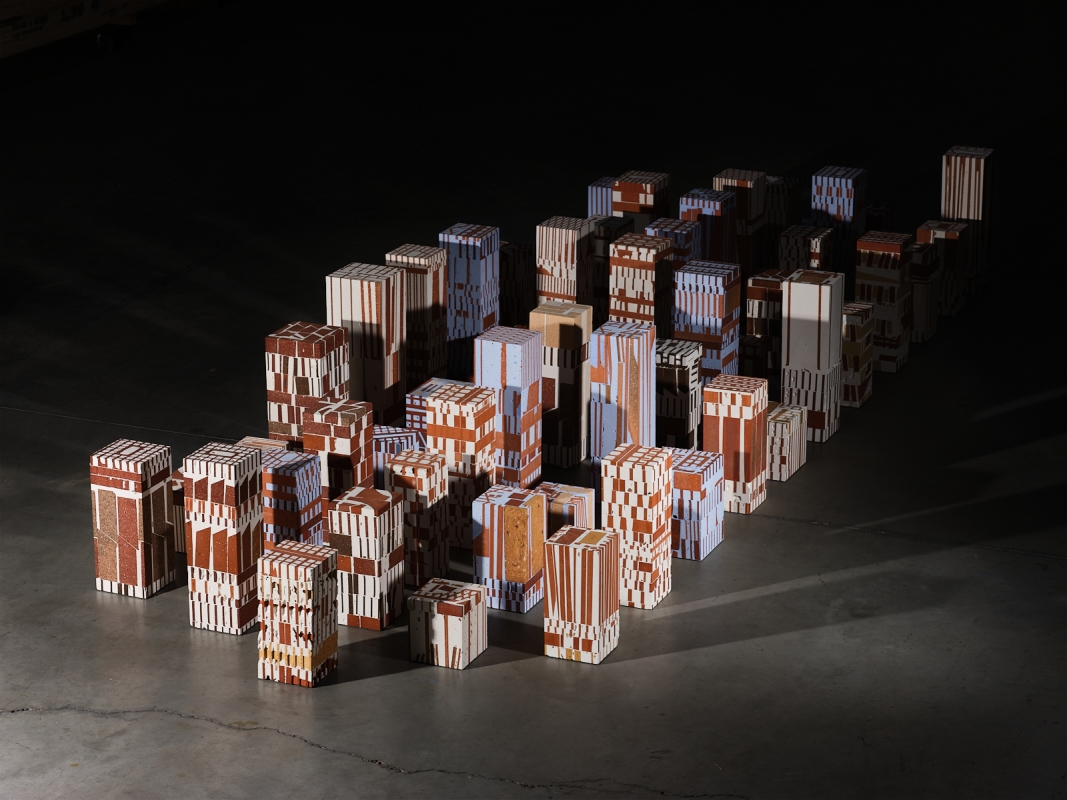 http://aurelienveyrat.com/files/gimgs/th-58_Aurélien Veyrat_c_studio_b_helle 81.jpg