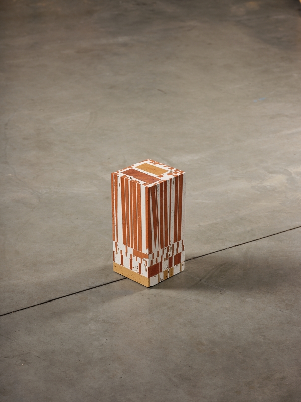 http://aurelienveyrat.com/files/gimgs/th-58_Aurélien Veyrat_c_studio_b_helle 3_v2.jpg