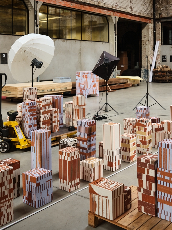 http://aurelienveyrat.com/files/gimgs/th-58_Aurélien Veyrat_c_studio_b_helle 66.jpg