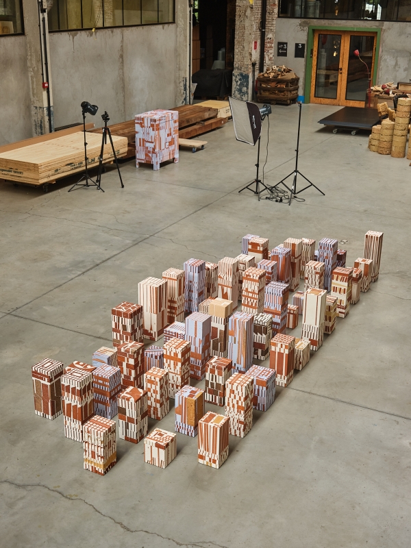 http://aurelienveyrat.com/files/gimgs/th-58_Aurélien Veyrat_c_studio_b_helle 67.jpg
