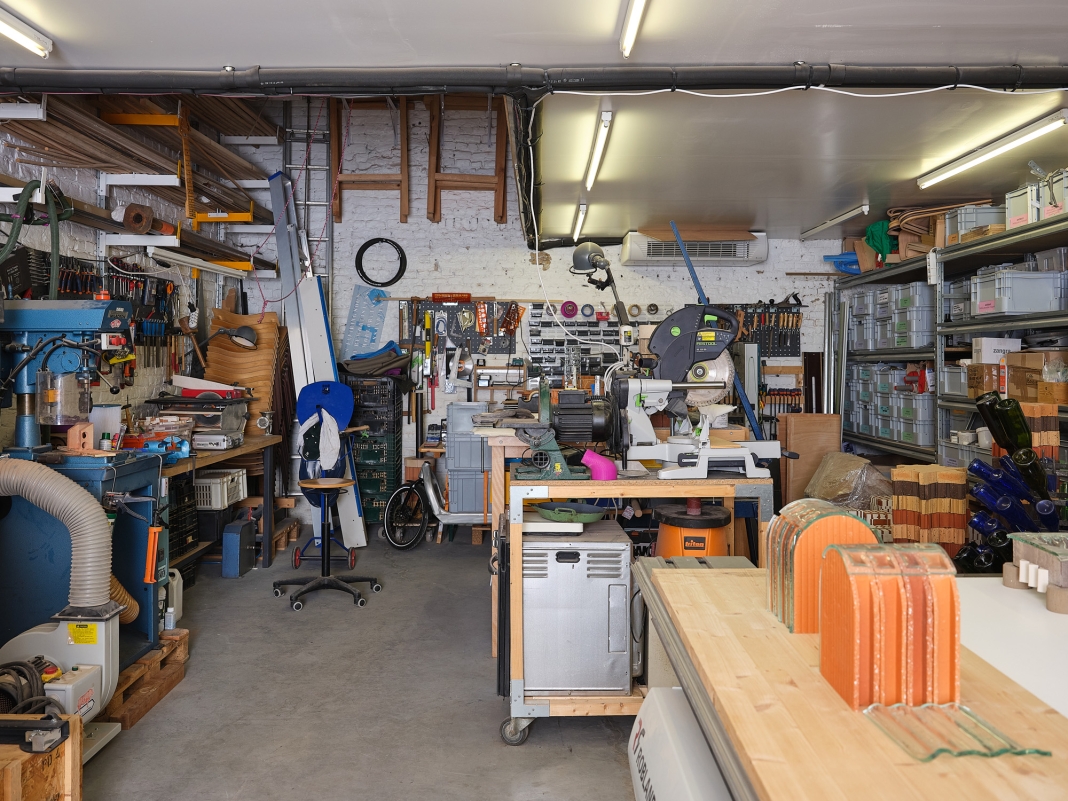 http://aurelienveyrat.com/files/gimgs/th-55_Aurélien Veyrat_c_studio_b_helle 15_v2.jpg